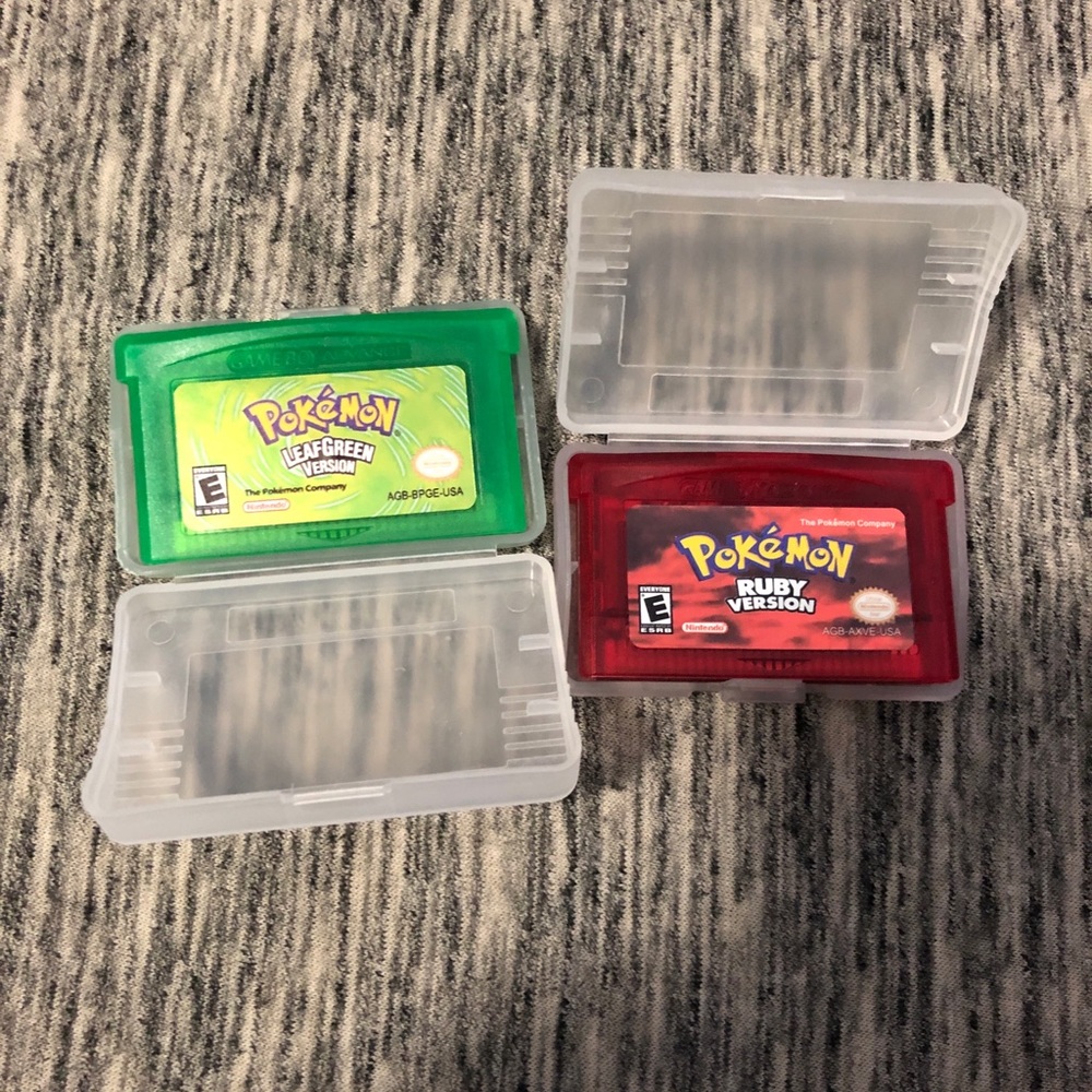 Pokémon Ruby and leaf green GBA game bundle